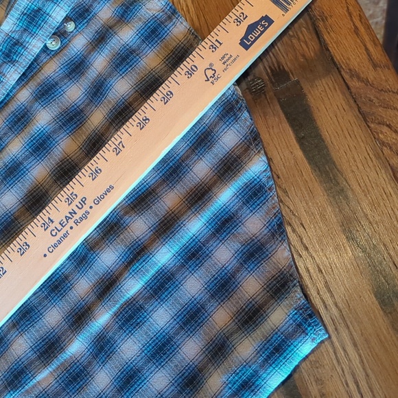 Denim Ridge Button Down Shirt. Sz. M. - Picture 9 of 9